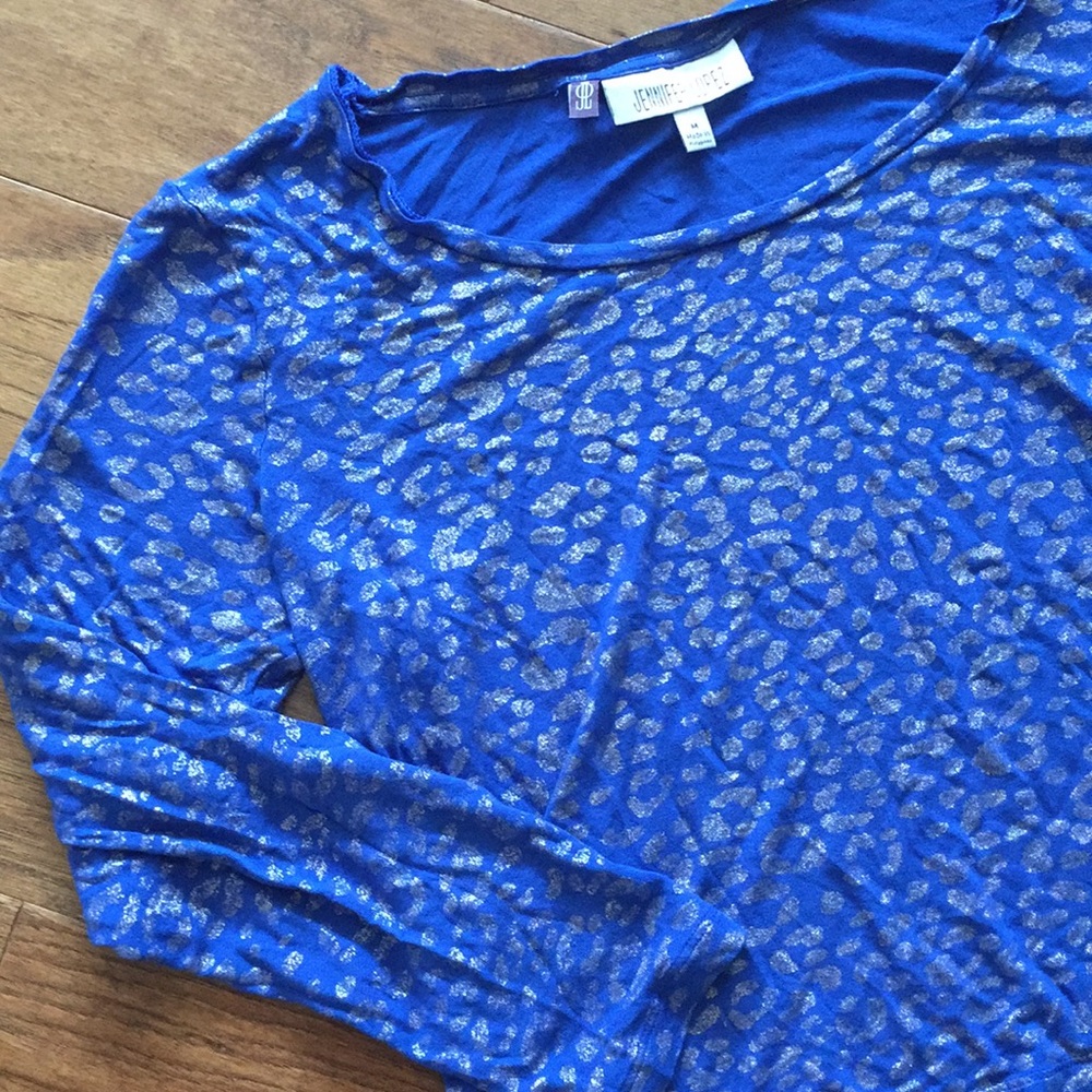 Jennifer Lopez Blue Cheetah Print L/S Top 💙